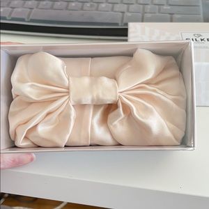 BRAND NEW unopened Silke London hair turban